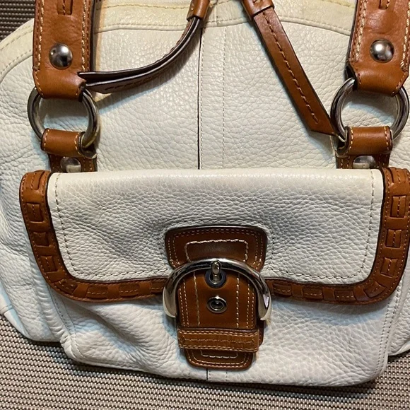 Coach soho, Courtney,Domed buckle, satchel pebble leather